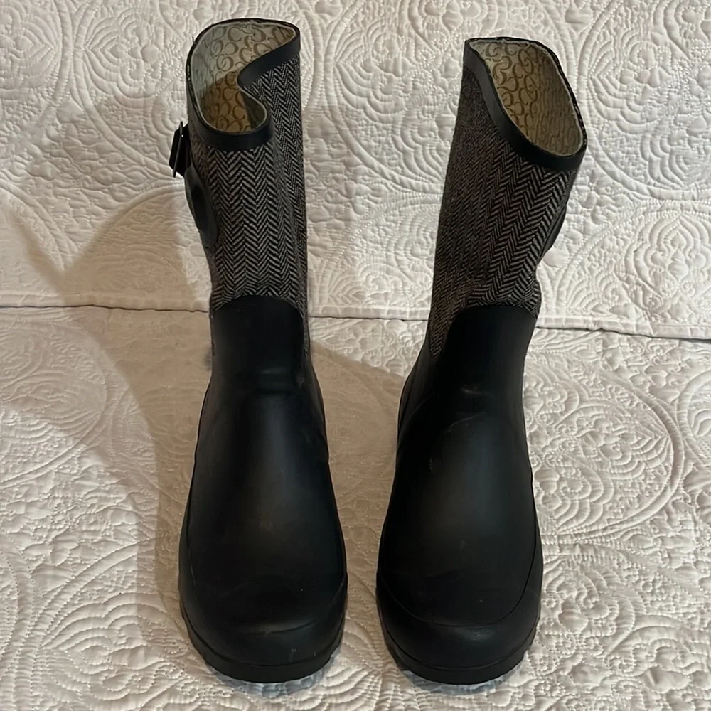 Chooka‎ boots, size 6